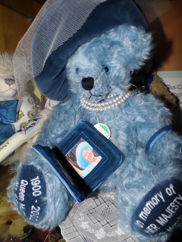 royals queen mum 2 baerbara nof